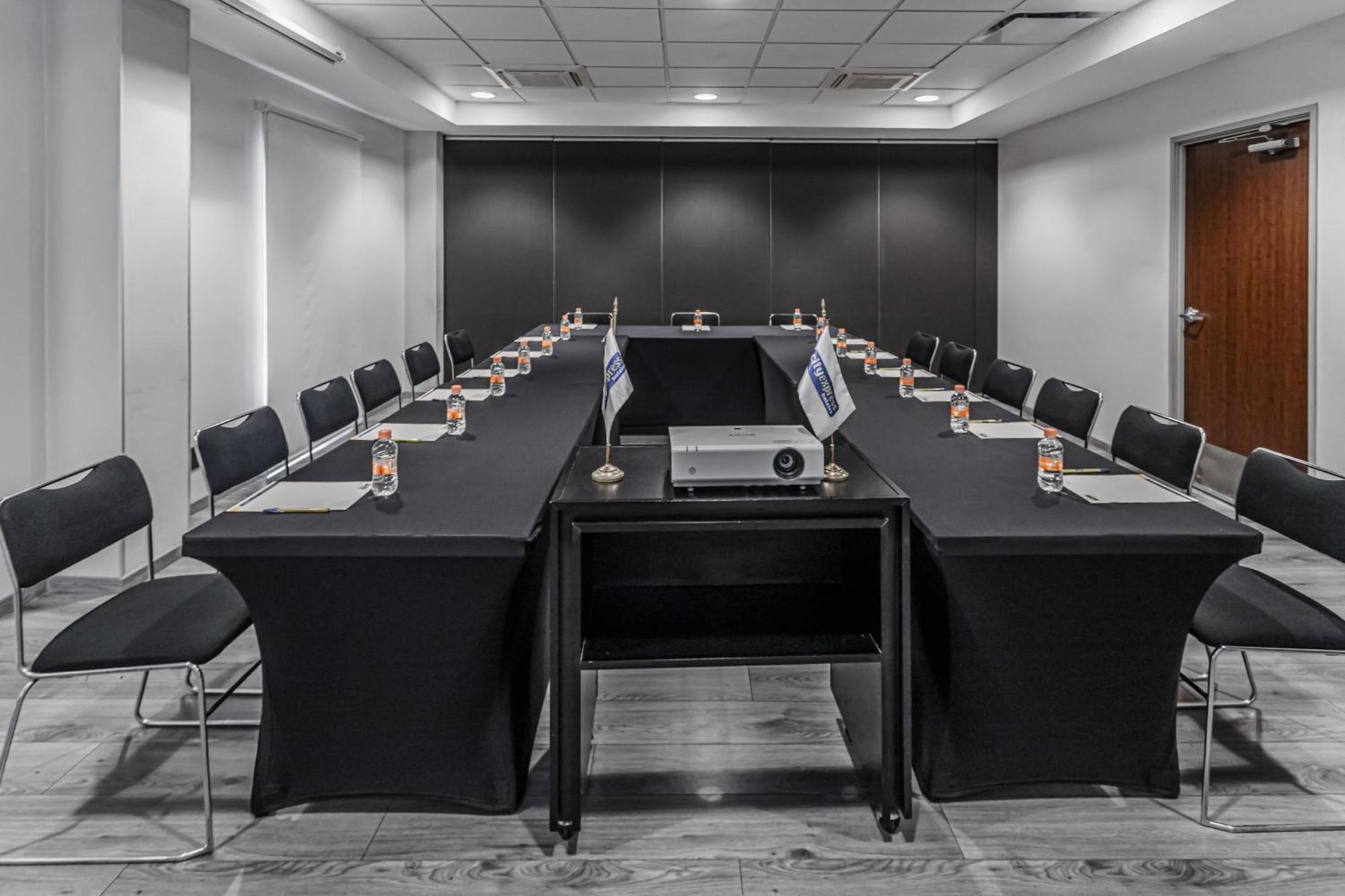 City Express By Marriott Oaxaca Ngoại thất bức ảnh